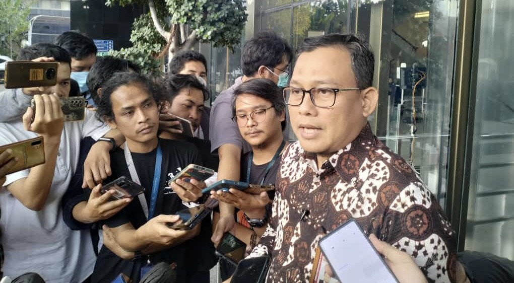 KPK Temukan Berbagai Macam Senpi di Kediaman Mahendra Dito