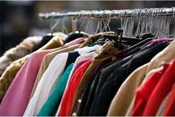 Jokowi Larang Impor Baju Bekas, Pengamat: Patut Diduga Demi Akomodir Importir Kain