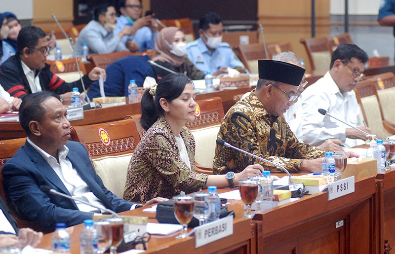 Komisi III DPR Raker Dengan Plt Menpora RI
