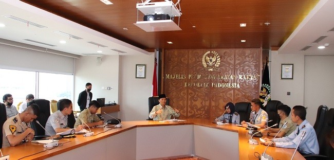 Terima Kunjungan Pengurus FMKI, HNW Apresiasi Upaya Mahasiswa Gaungkan Anti Kekerasan Di Lingkup Perguruan Tinggi Kedinasan Indonesia
