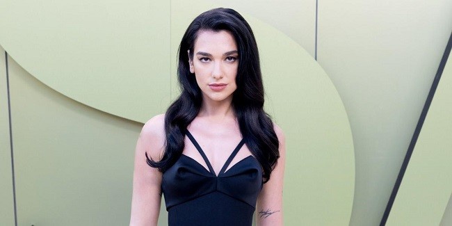 Dua Lipa BakaL Bintangi Film 'Barbie'