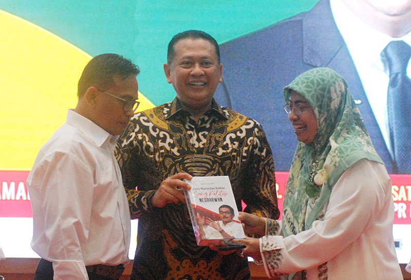 Peluncuran Buku "Ferry Mursyidan Baldan Sang Politisi Negarawan"