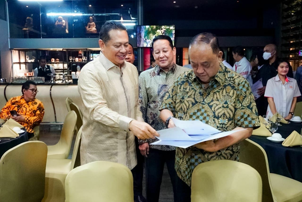 Ketua MPR RI Dukung Letjen TNI (Purn) Marciano Norman Kembali Pimpin KONI Periode 2023-2027