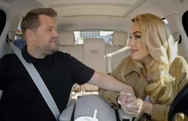 Adele Tangisi Perceraian dan Persahabatannya Bersama James Corden
