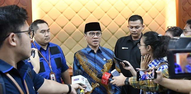 Yandri Susanto: Sebagian Saham Rumah Rakyat Ini Milik Al-Khairiyah