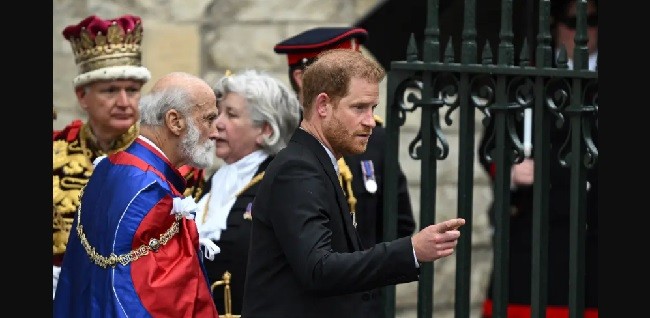 Pangeran Harry Hanya 30 Menit di Istana Buckingham Sebelum ke LA