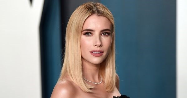 Emma Roberts Akan Membintangi Komedi 'Hot Mess'
