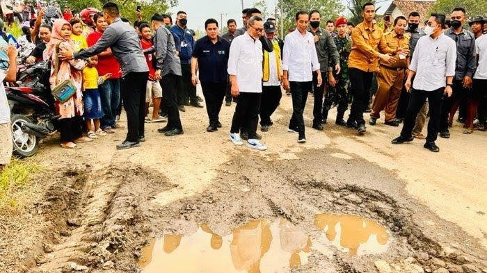 Kritik Jokowi, DPR: Tak Perlu Berteater di Jalan Rusak