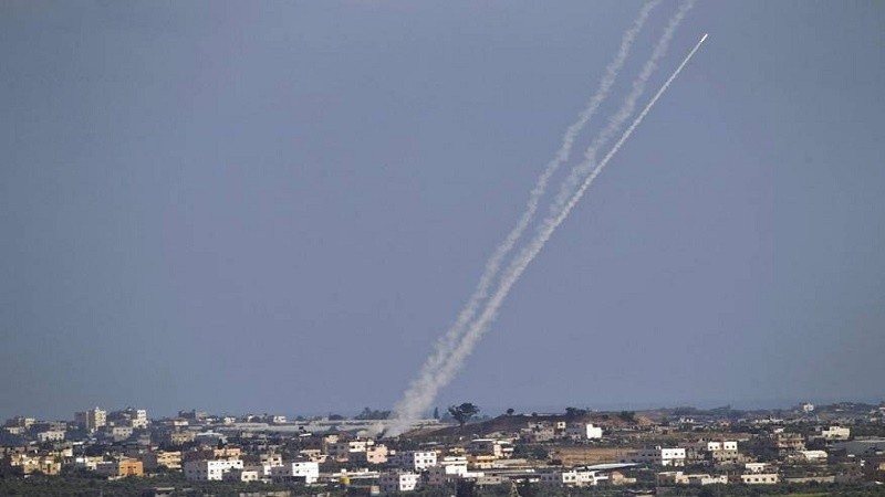 Roket Hamas Serag Tel Aviv, Bandara Ben Gurion Ditutup