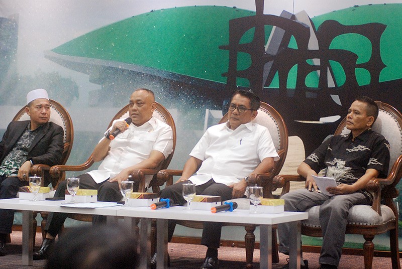 Dialektika Demokrasi DPR  Bahas Pemberangkatan Haji 2023