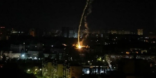 Ukraina Klaim Berhasil Tembak Jatuh Lebih dari 30 Rudal dan Drone Rusia