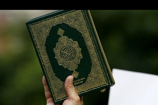 Akibat Robek Salinan Alquran, WN Prancis Ditahan  di Yunani