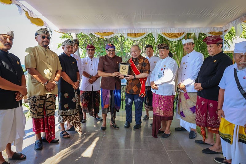 Dengar Langsung Suara Masyarakat Buleleng, LaNyalla: Tidak Ada Alasan Tunda Bandara Bali Utara