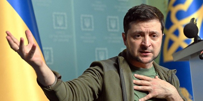 Zelenskyy Tandatangani RUU Larangan Impor Buku dari Rusia dan Belarus
