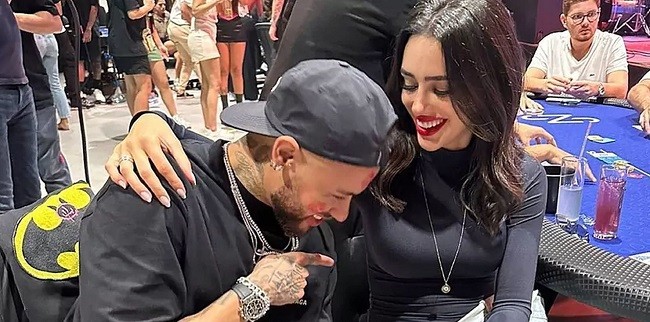 Waduh... Neymar Dikritik Adik Kekasihnya