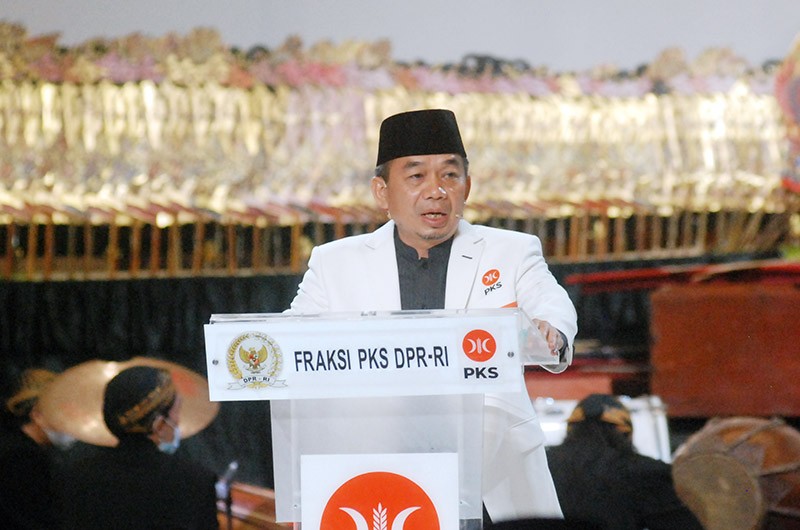 Jazuli Juwaini Kutuk Keras Pembakaran Al-Qur’an di Swedia