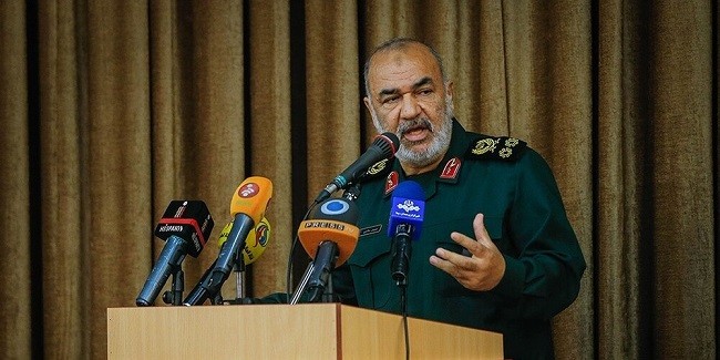 IRGC: Berkonfrontasi dengan Militer Iran Sama Halnya dengan Bunuh Diri 