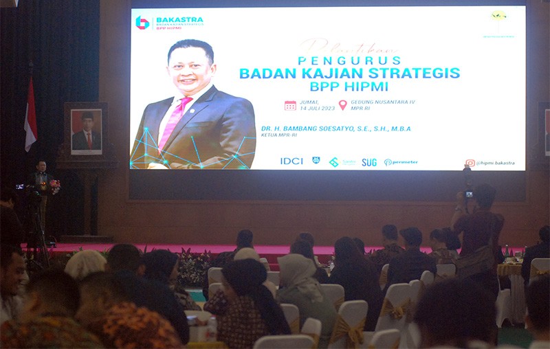 Seminar Nasional dan Pelantikan Pengurus Badan Kajian Strategis (BAKASTRA) BPP HIPMI Masa Bakti 2022-2025