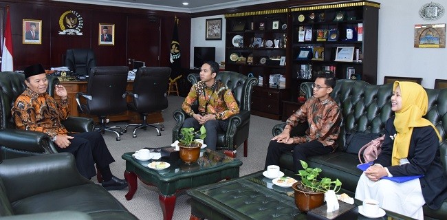 Terima Delegasi Pimpinan PPMI Mesir. HNW: Perlu Disiapkan Sumberdaya Muslim yang Cinta Bangsa dan Berwawasan 