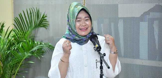 Kunjungan Mahasiswa UIN Syarif Hidayatullah, Siti Fauziah: Perpustakaan MPR Telah Melakukan Digitalisasi
