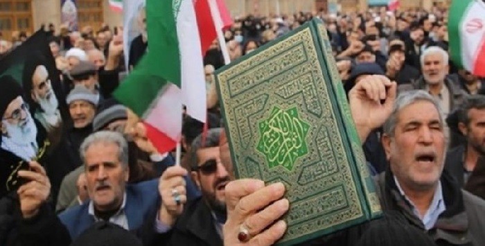 Seluruh Iran Gelar Demonstrasi Kutuk Penistaan Terhadap Al-Quran