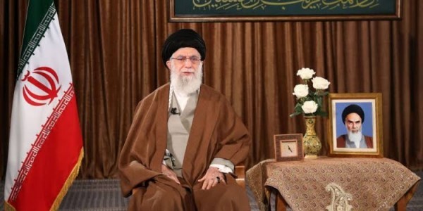 Ayatullah Khamenei Desak Pemerintah Swedia Serahkan Penista Al-Quran untuk Diadili Umat Islam