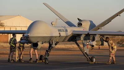 Jet Tempur Rusia Tembak Drone Canggih AS di Suriah