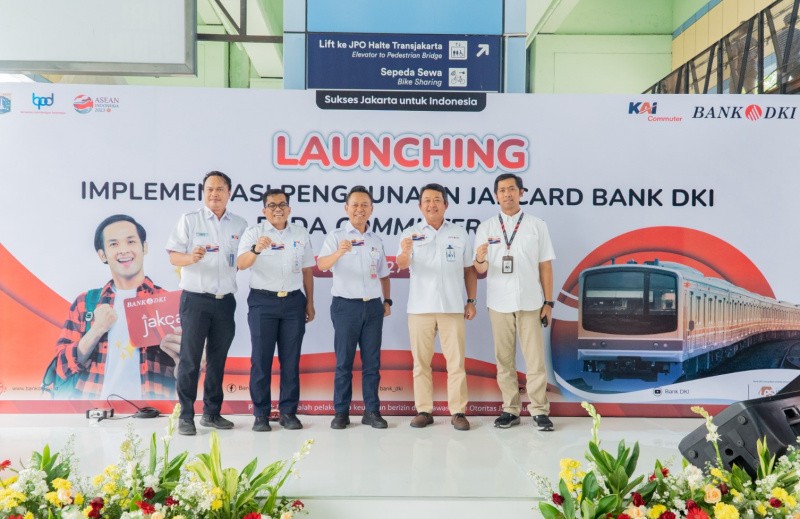 Perluas Akseptasi, JakCard Bank DKI Kini Bisa Digunakan Sebagai Tiket Perjalanan KRL