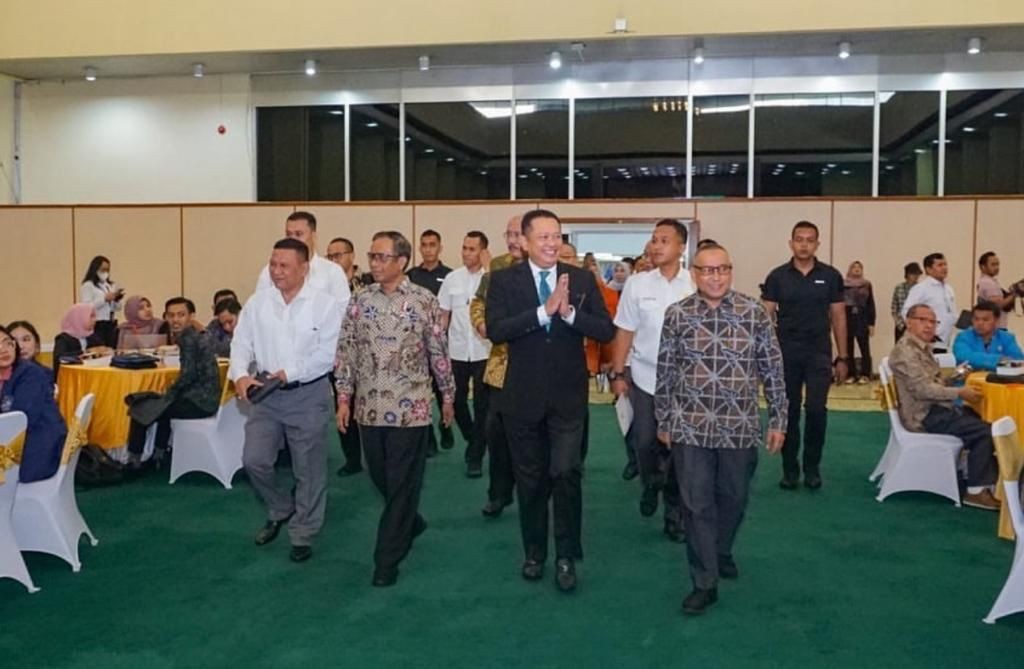 Prof Santiago : Kewajiban Negara Melindungi Hak Masyarakat Adat