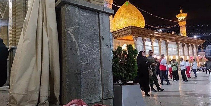 Teroris Bersenjata Serang Tempat Ziarah di Iran,  Sejumlah Orang Terbunuh