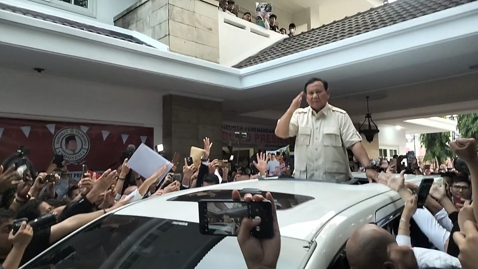 Prabowo Subianto Resmikan Rumah Relawan Pemenangan Prabowo di Imam Bonjol 