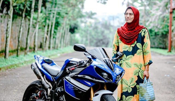 Enam Bulan Promosikan Judi Online, Polisi Tangkap YouTuber Emak Gila