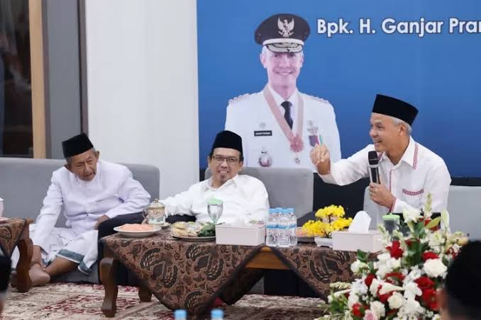 Terima Aspirasi Para Masyayikh, Ganjar Kaji Program Insentif Guru Keagamaan di Level Nasional
