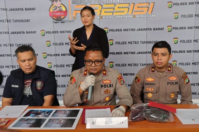 Upah Kerja Tak Dibayar, Pekerja Bangunan Tusuk Kepala Temannya dengan Tespen