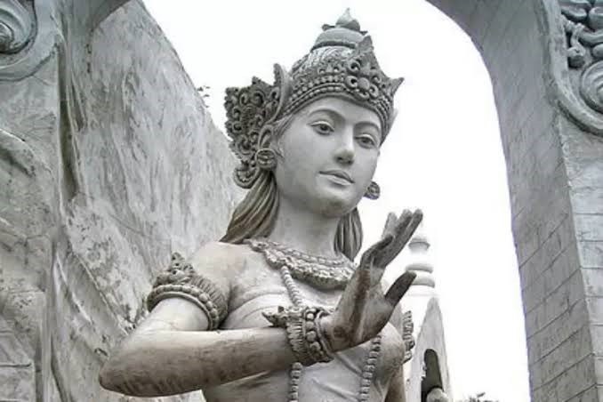 Karakter dan Kekuatan Gayatri Rajapatni Tunggadewi.