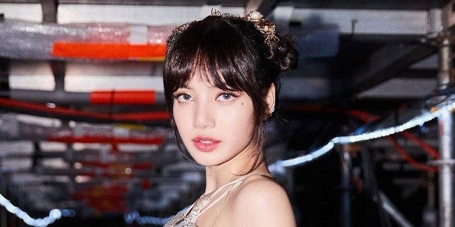 Ini Penjelasan YG Entertainment Soal Perpanjangan Kontrak Lisa BLACKPINK