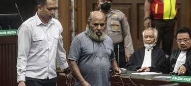 Lukas Enembe Minta Dibebaskan dari Segala dakwaan
