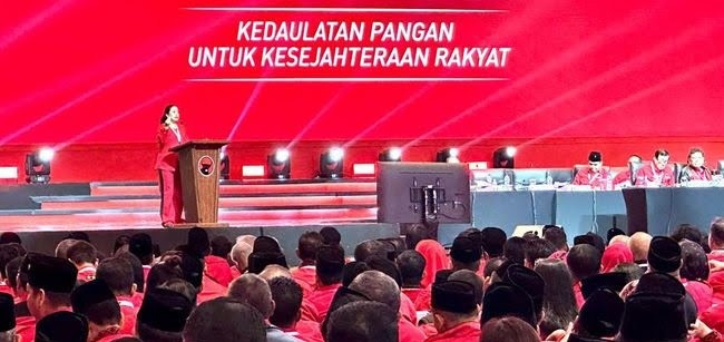 Puan Bantah Jokowi Cawe-cawe di Parpol Lain