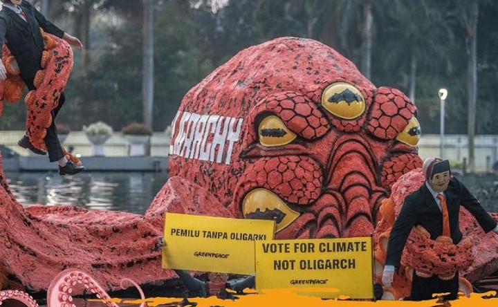 Sempat Diamankan, Polisi Pulangkan 12 Aktivis Greenpeace yang Gelar Aksi di Bundaran HI