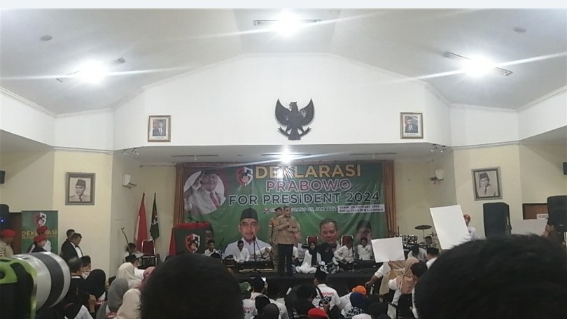 Muzani Sebut Prabowo Ingin Gratiskan Makan dan Minum Susu Bagi Pelajar