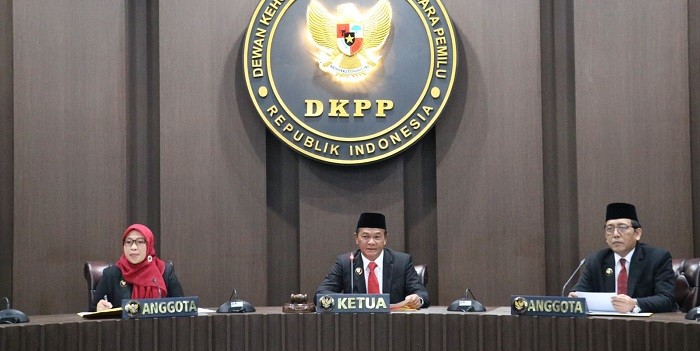Ketahuan Berselingkuh, DKPP Pecat Anggota KPU Kabupaten Lembata