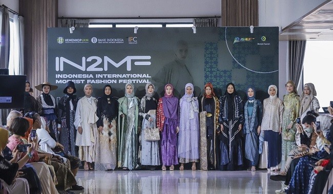 IN2MF 2023 Bawa Misi Perkenalkan Wastra Indonesia pada Industri Modest Fashion Dunia