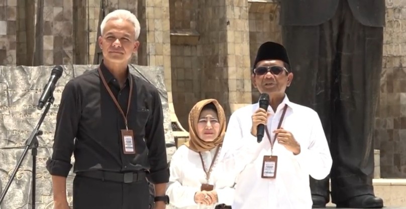 Temui Pendukung Sebelum Daftar Pilpres ke KPU, Mahfud MD: Kita Akan Terus Berjuang