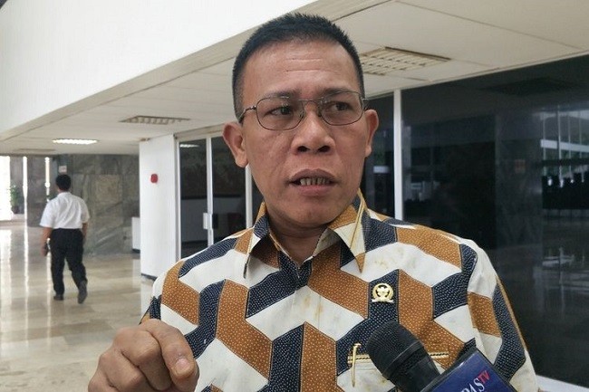 Jadi Cawapres Prabowo, Gibran Otomatis Bukan Lagi Kader PDIP