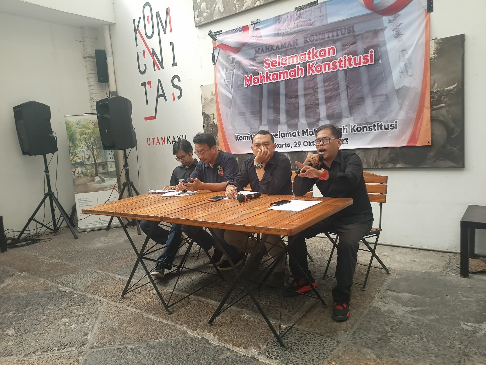 Komite Penyelamat MK Desak Anwar Usman Dicopot