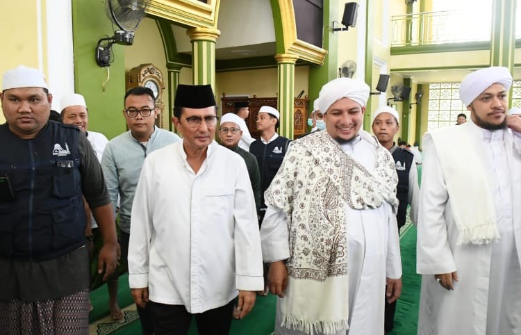 Terbukti Perjuangkan Aspirasi Daerah Selama Jabat Anggota DPD-RI ; Masyarakat Dukung Fadel Muhammad Kembali Terpilih