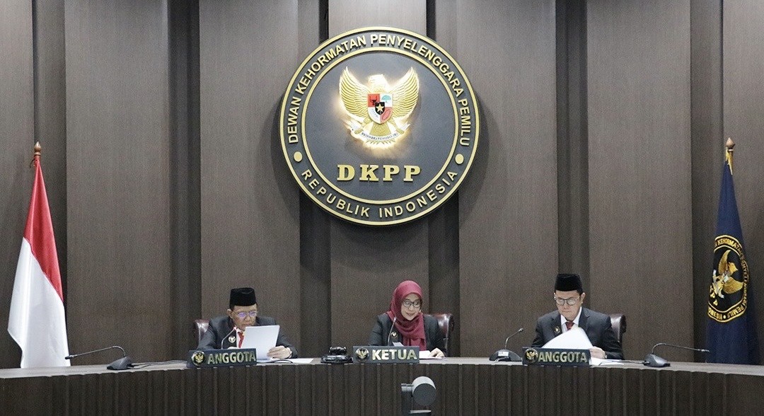 DKPP Berhentikan Muhammad Agil Akbar dari Jabatan Ketua Bawaslu Kota Surabaya