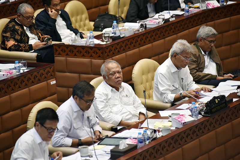 Menteri PUPR Raker Dengan Komisi V DPR