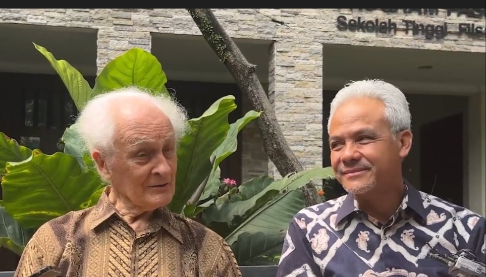 Pesan Romo Magnis ke Ganjar: Tuhan Memberkati dan Jalan Terus