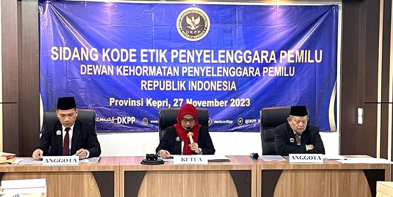 DKPP Periksa Kasek Bawaslu Kepri Karena Berhentikan Pengemudi Secara Sepihak